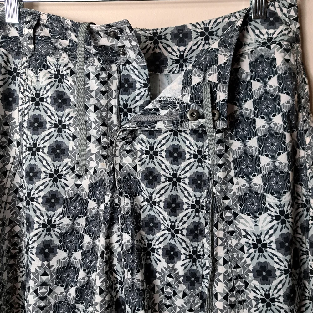 ATHLETA Whatever Size 8 Floral Print Skort  A Line Skirt Built In Shorts - Picture 4 of 12